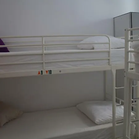 Royalty Albergue Santander