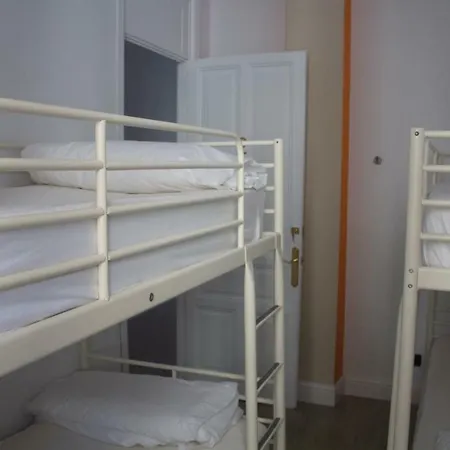 Royalty Albergue