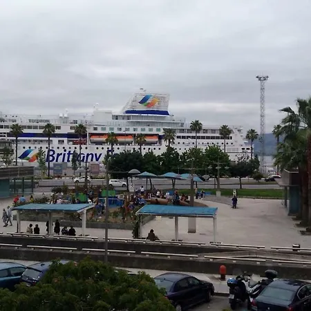 Royalty Albergue Albergue