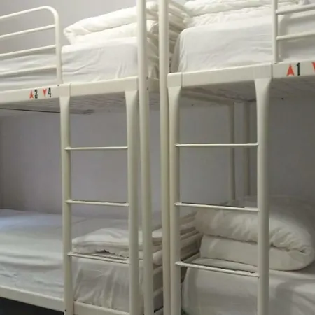 Royalty Albergue * Santander