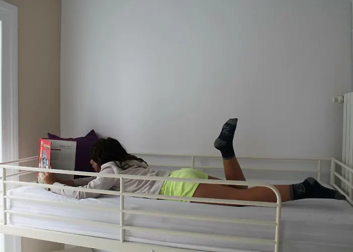 Royalty Albergue Hostal Santander